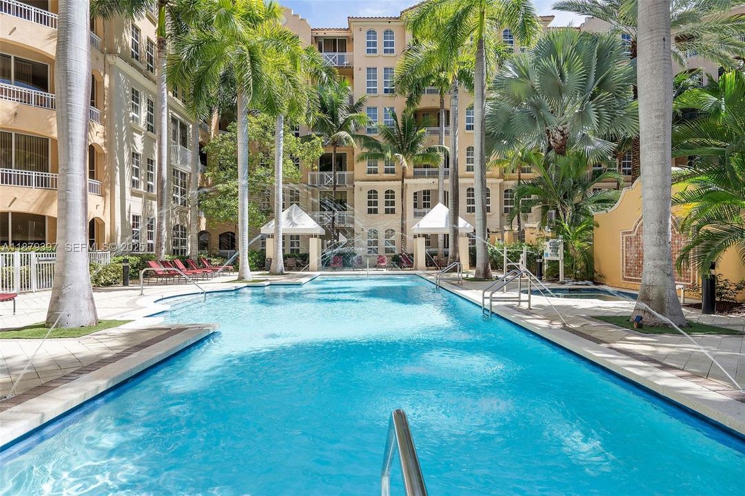 For Sale: $599,000 (2 beds, 1 baths, 1314 Square Feet)