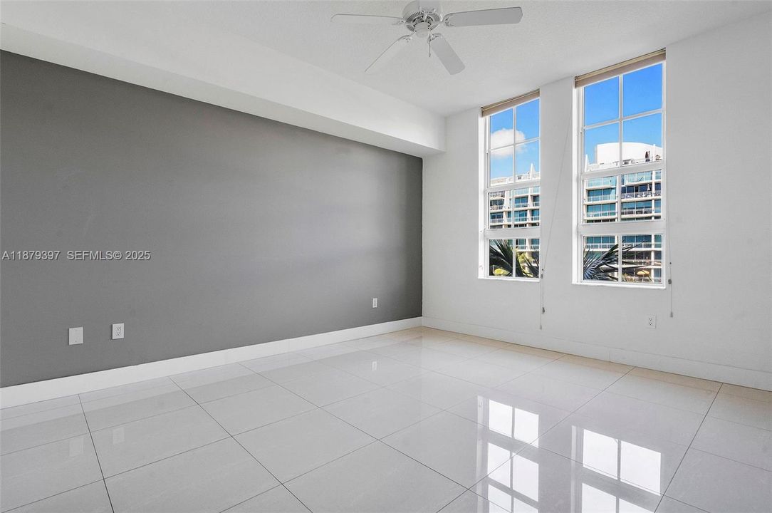 For Sale: $599,000 (2 beds, 1 baths, 1314 Square Feet)