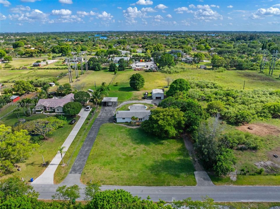 For Sale: $1,750,000 (4 beds, 3 baths, 2492 Square Feet)