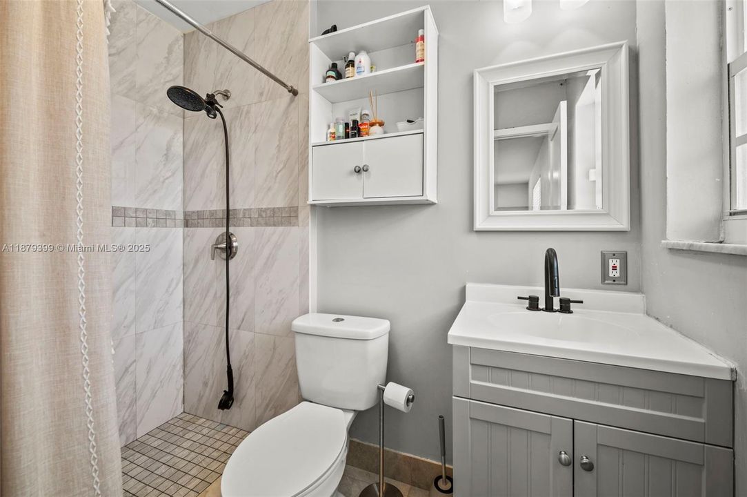 For Sale: $1,750,000 (4 beds, 3 baths, 2492 Square Feet)