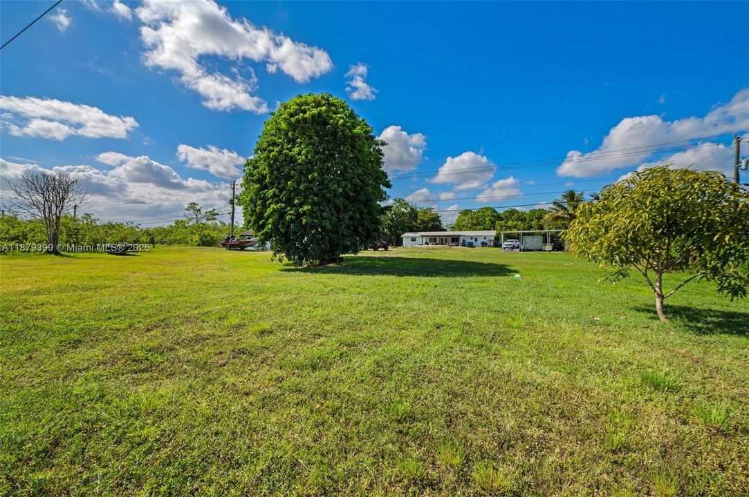 For Sale: $1,750,000 (4 beds, 3 baths, 2492 Square Feet)