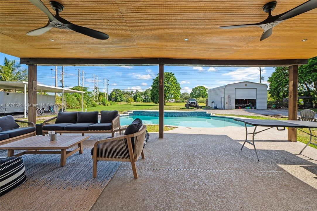 For Sale: $1,750,000 (4 beds, 3 baths, 2492 Square Feet)