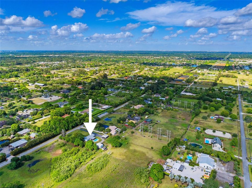 For Sale: $1,750,000 (4 beds, 3 baths, 2492 Square Feet)