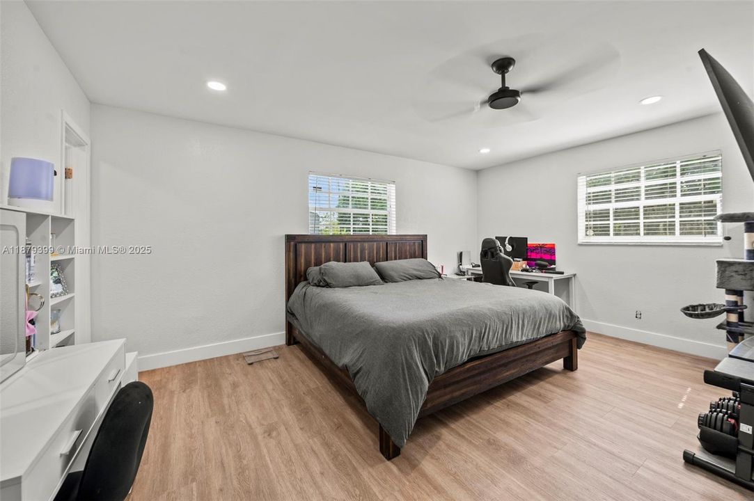 For Sale: $1,750,000 (4 beds, 3 baths, 2492 Square Feet)