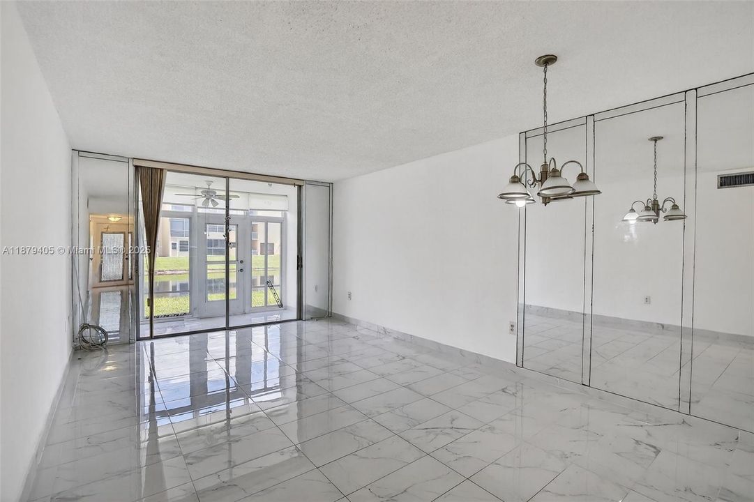 На продажу: $89,000 (1 спален, 1 ванн, 850 Квадратных фут)