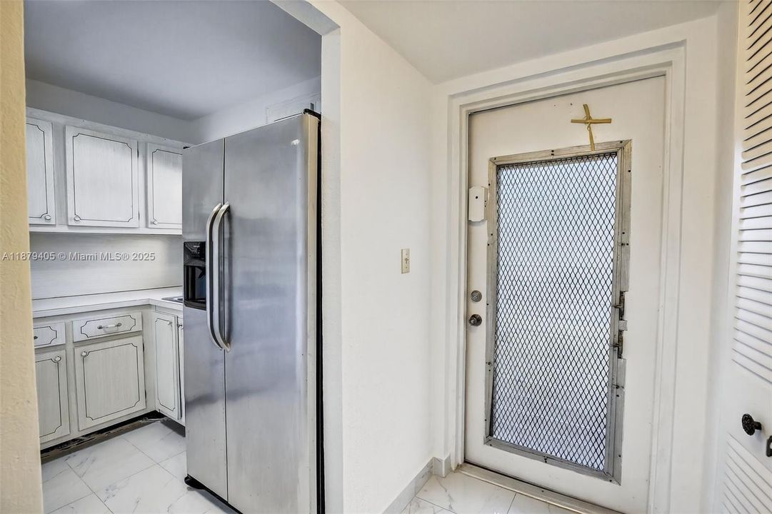 На продажу: $89,000 (1 спален, 1 ванн, 850 Квадратных фут)