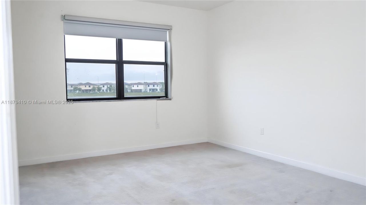 For Sale: $550,000 (3 beds, 2 baths, 1751 Square Feet)