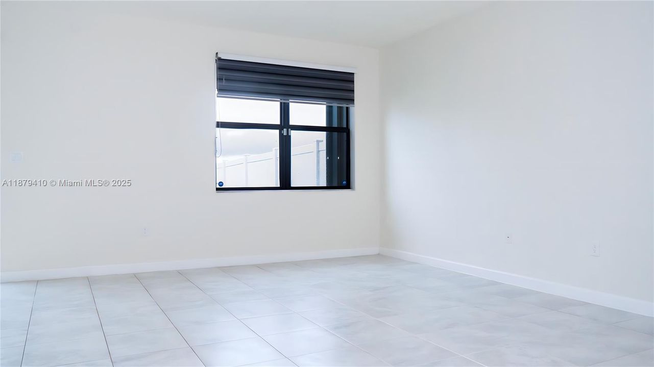 For Sale: $550,000 (3 beds, 2 baths, 1751 Square Feet)