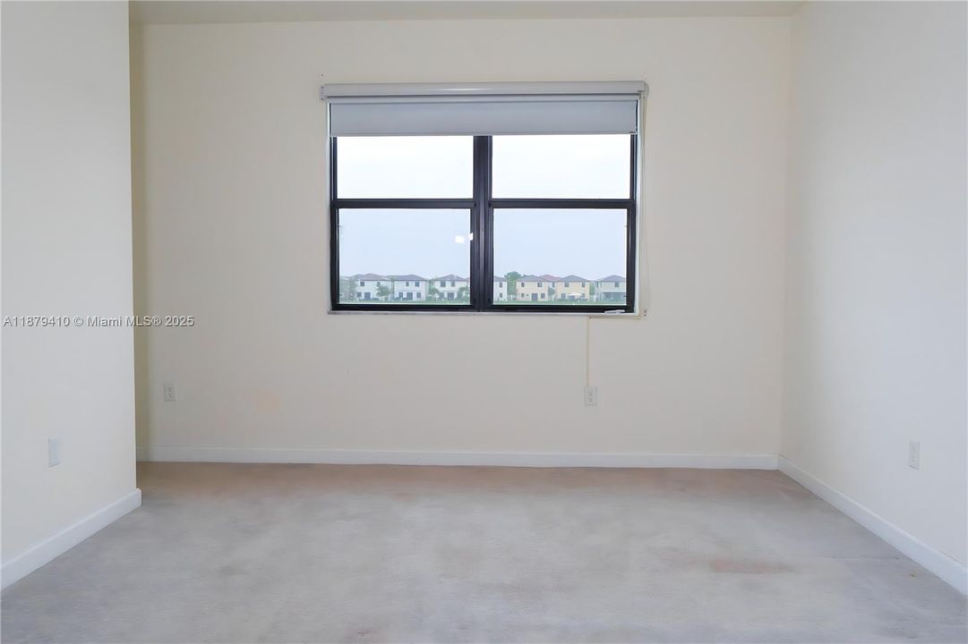 For Sale: $550,000 (3 beds, 2 baths, 1751 Square Feet)