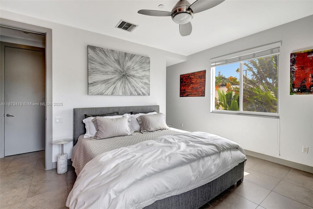 For Rent: $7,250 (3 beds, 2 baths, 1455 Square Feet)