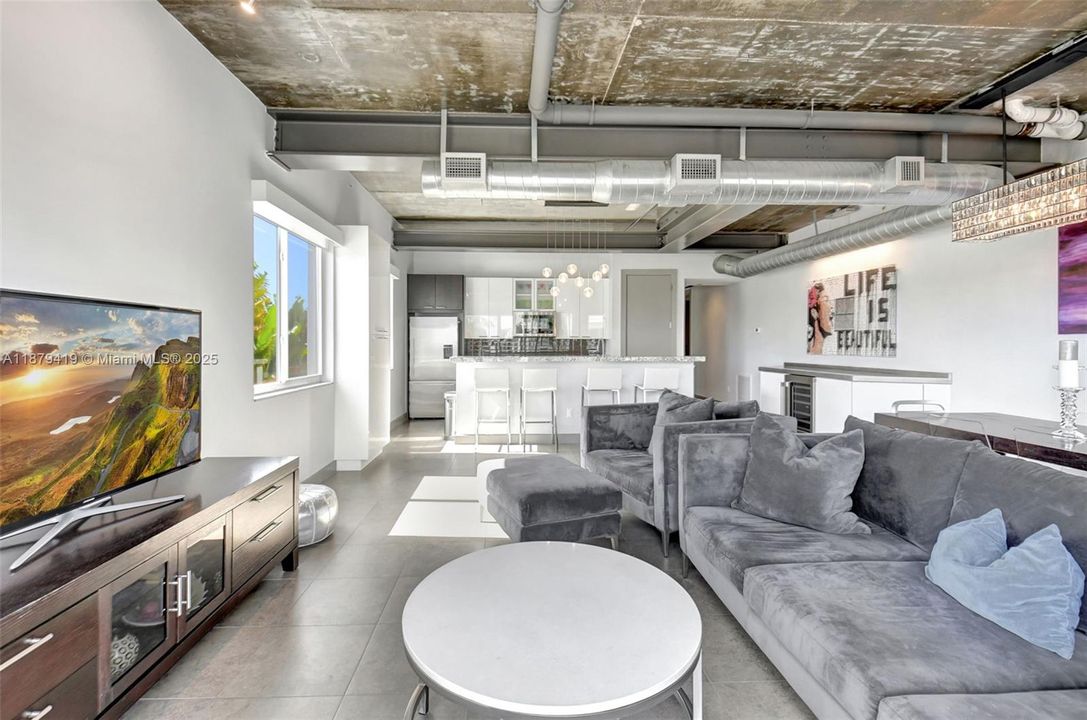For Rent: $7,250 (3 beds, 2 baths, 1455 Square Feet)