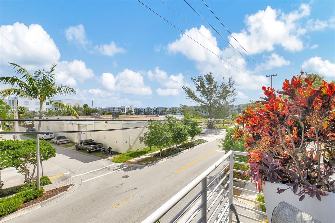For Rent: $7,250 (3 beds, 2 baths, 1455 Square Feet)