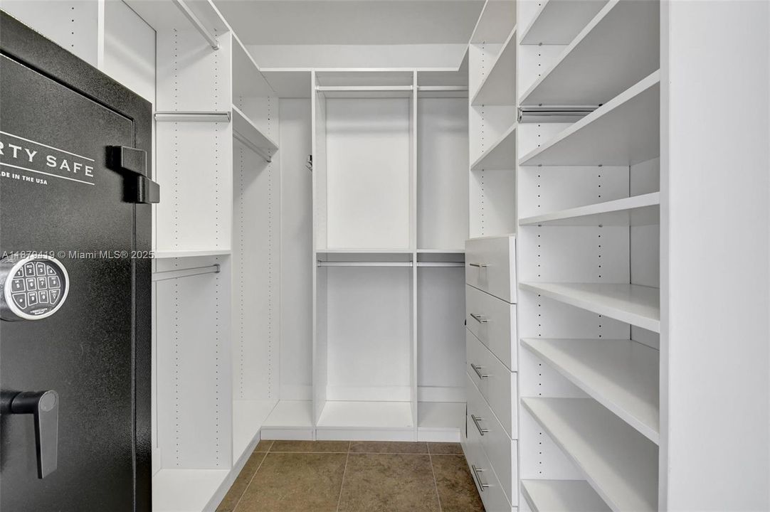 For Rent: $7,250 (3 beds, 2 baths, 1455 Square Feet)
