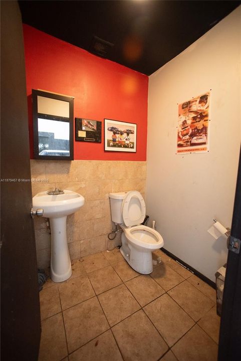 Под контрактом: $1,032,000 (0 спален, 0 ванн, 0 Квадратных фут)