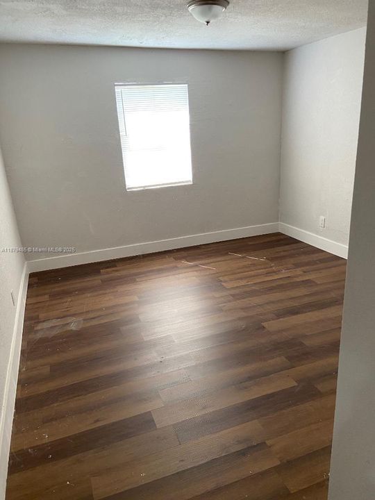 Activo con contrato: $549,900 (0 camas, 0 baños, 0 Pies cuadrados)