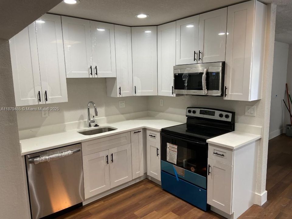 Activo con contrato: $549,900 (0 camas, 0 baños, 0 Pies cuadrados)