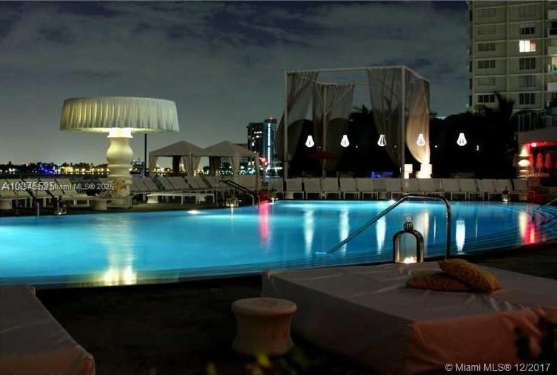 待售: $575,000 (1 贝兹, 1 浴室, 696 平方英尺)