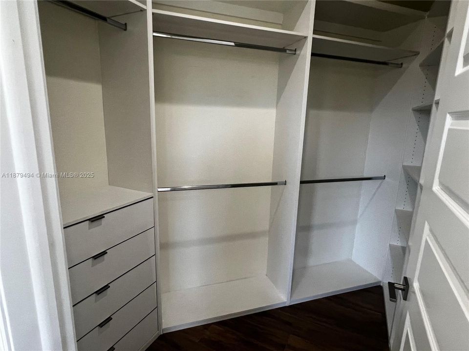 For Rent: $11,000 (6 beds, 6 baths, 0 Square Feet)