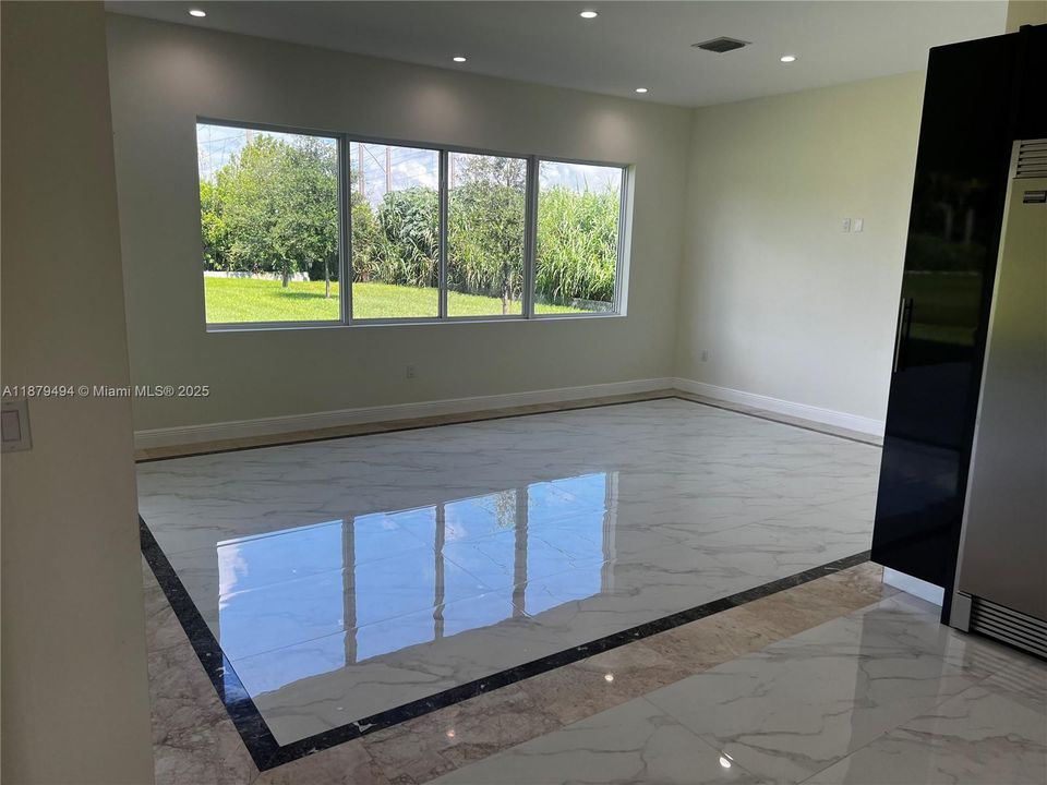 For Rent: $11,000 (6 beds, 6 baths, 0 Square Feet)