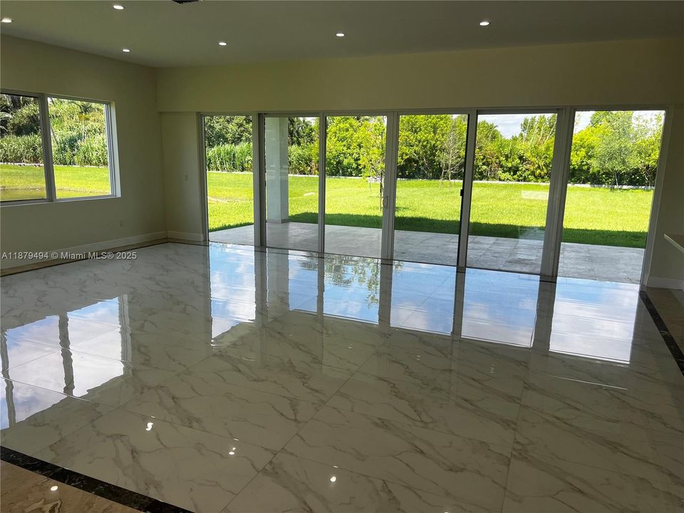 For Rent: $11,000 (6 beds, 6 baths, 0 Square Feet)