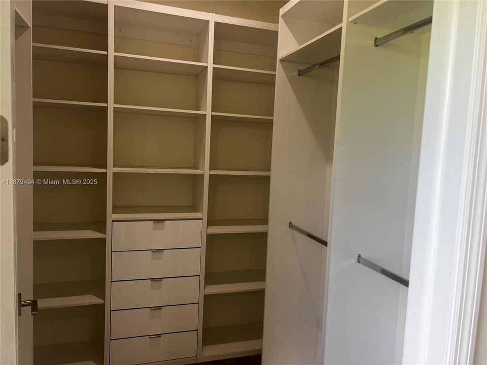 For Rent: $11,000 (6 beds, 6 baths, 0 Square Feet)