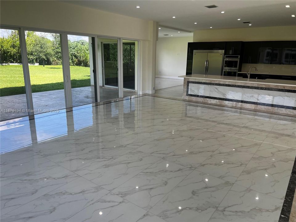 For Rent: $11,000 (6 beds, 6 baths, 0 Square Feet)