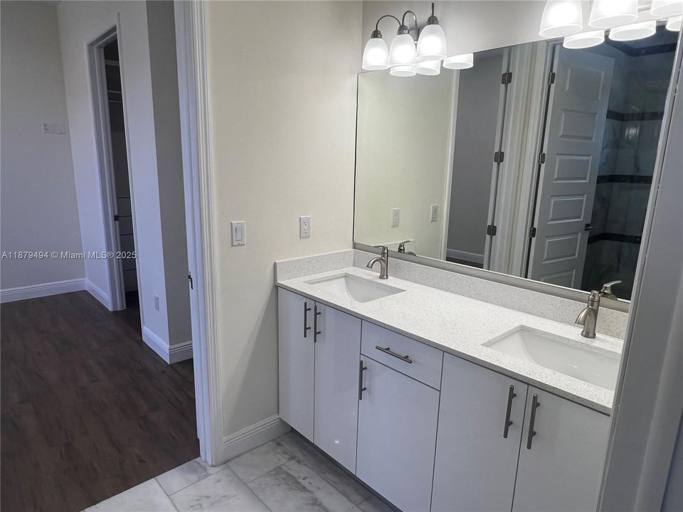 For Rent: $11,000 (6 beds, 6 baths, 0 Square Feet)