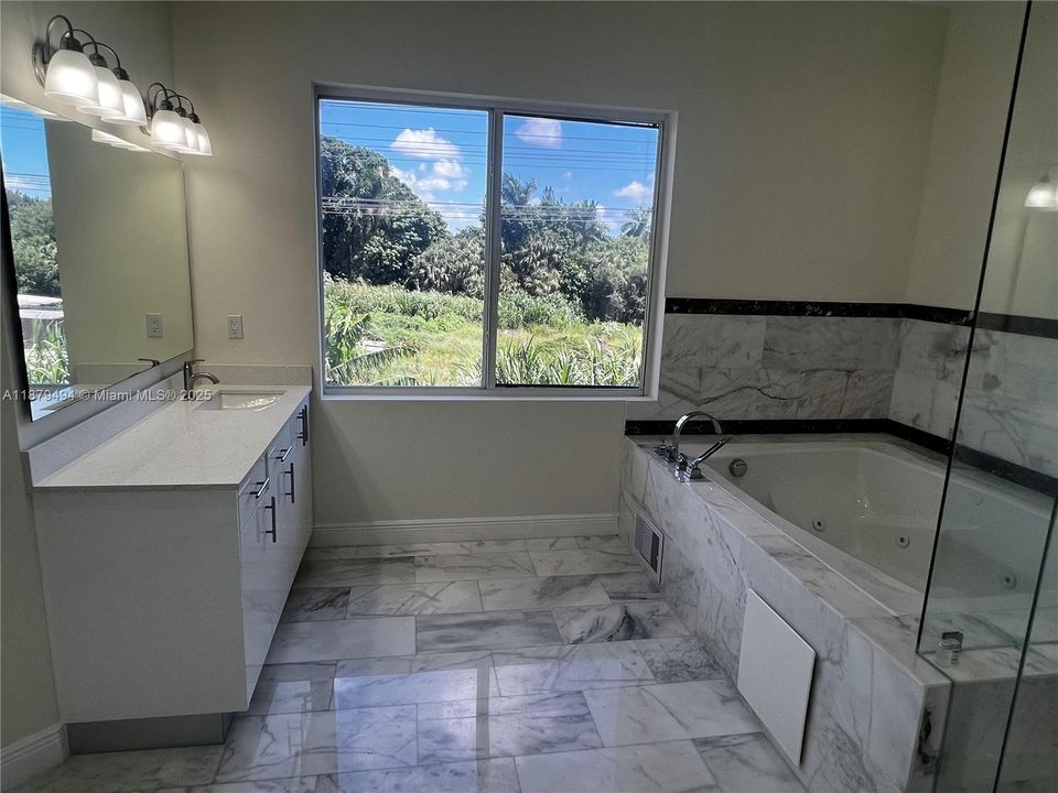 For Rent: $11,000 (6 beds, 6 baths, 0 Square Feet)