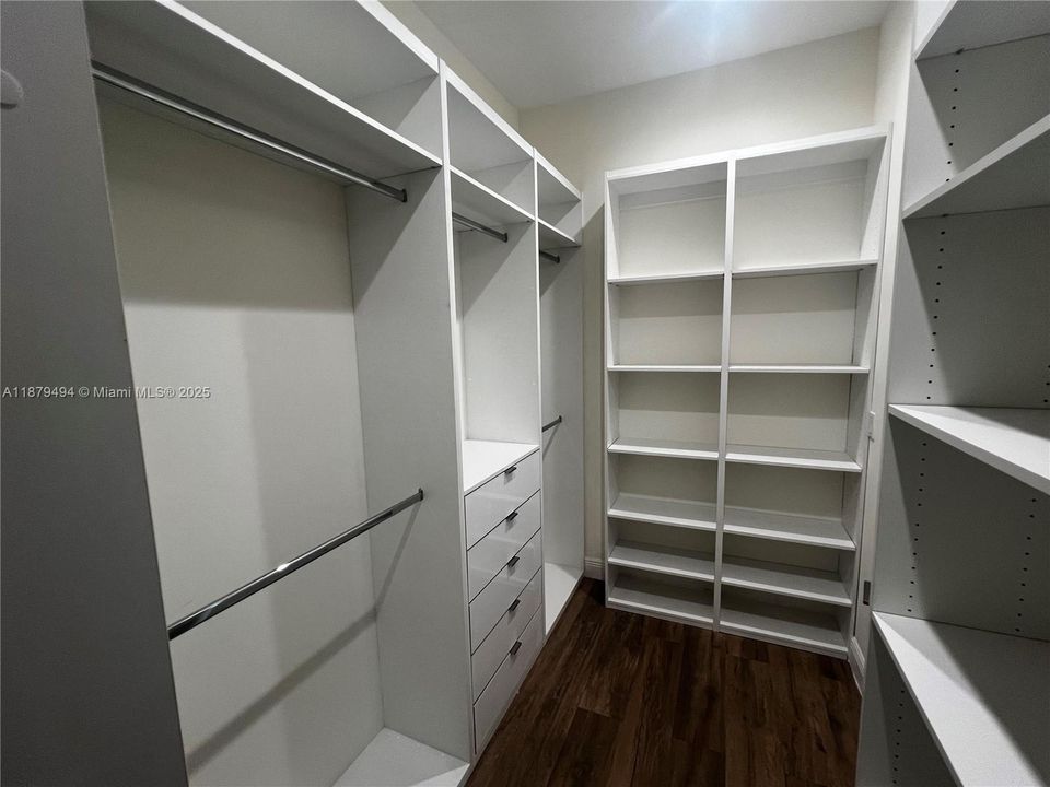 For Rent: $11,000 (6 beds, 6 baths, 0 Square Feet)