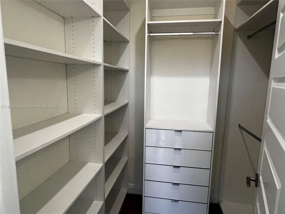 For Rent: $11,000 (6 beds, 6 baths, 0 Square Feet)