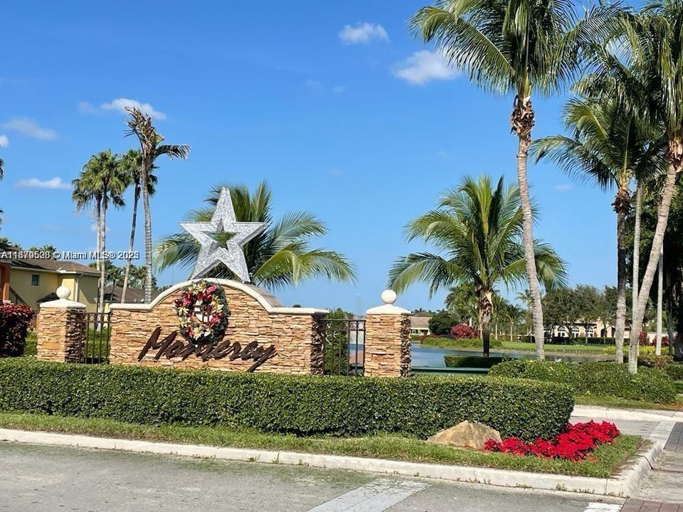 Active With Contract: $1,845 (2 beds, 2 baths, 910 Square Feet)