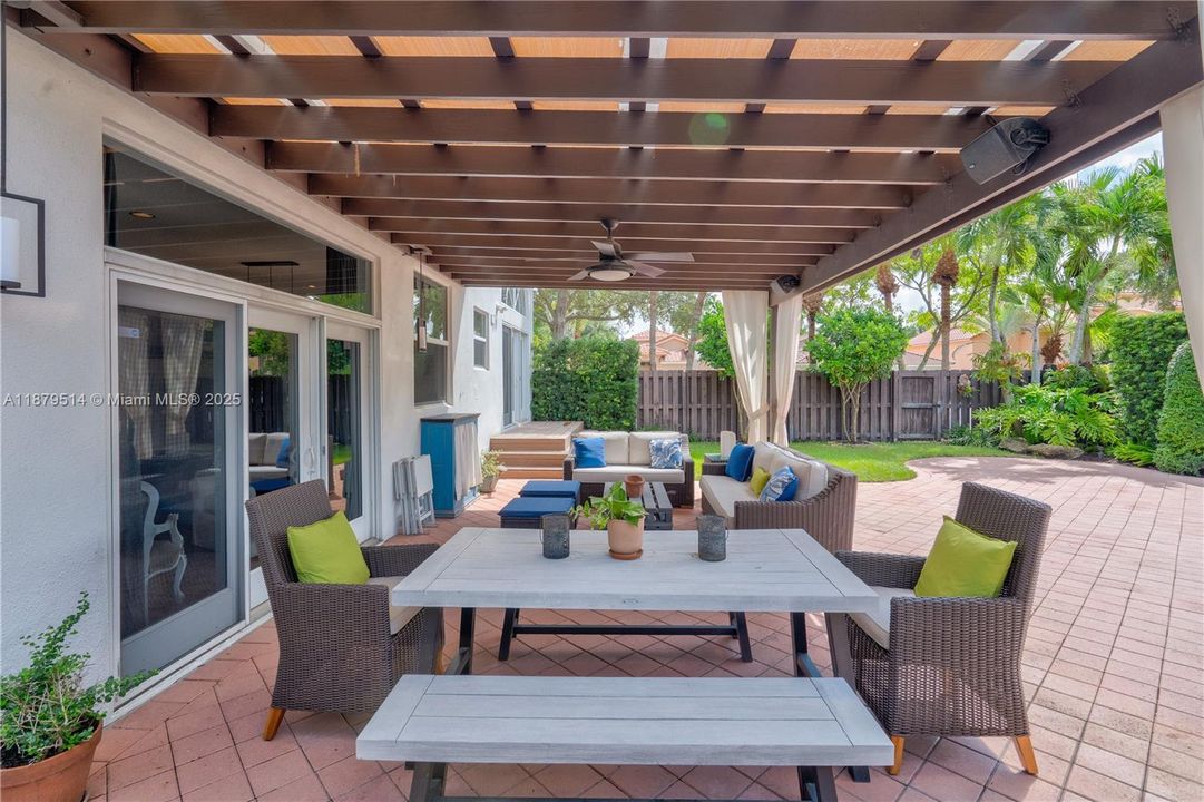 For Sale: $1,295,000 (4 beds, 3 baths, 2401 Square Feet)