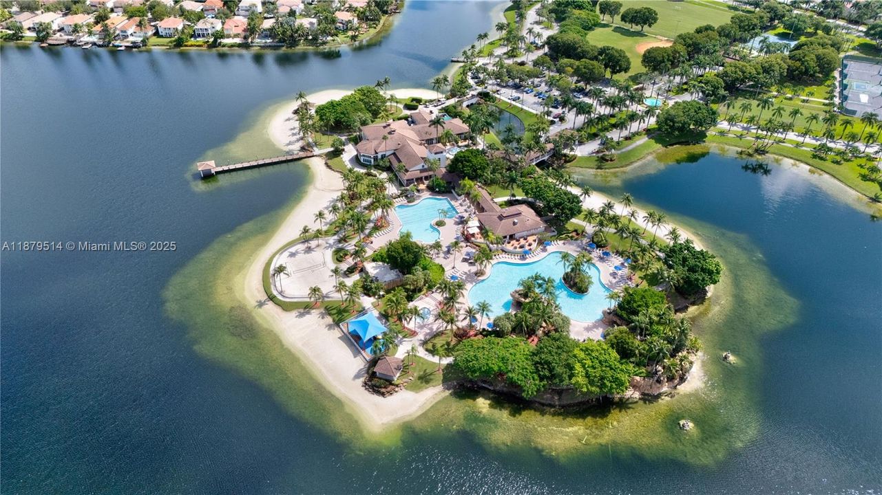 For Sale: $1,295,000 (4 beds, 3 baths, 2401 Square Feet)