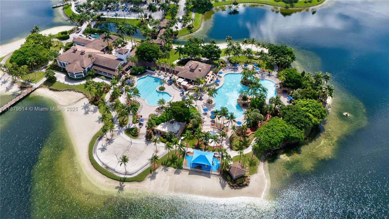 For Sale: $1,295,000 (4 beds, 3 baths, 2401 Square Feet)