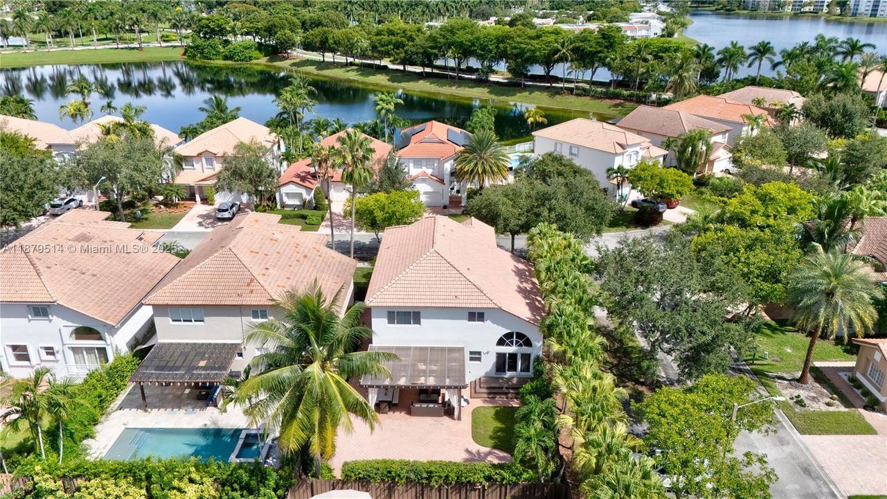 For Sale: $1,295,000 (4 beds, 3 baths, 2401 Square Feet)