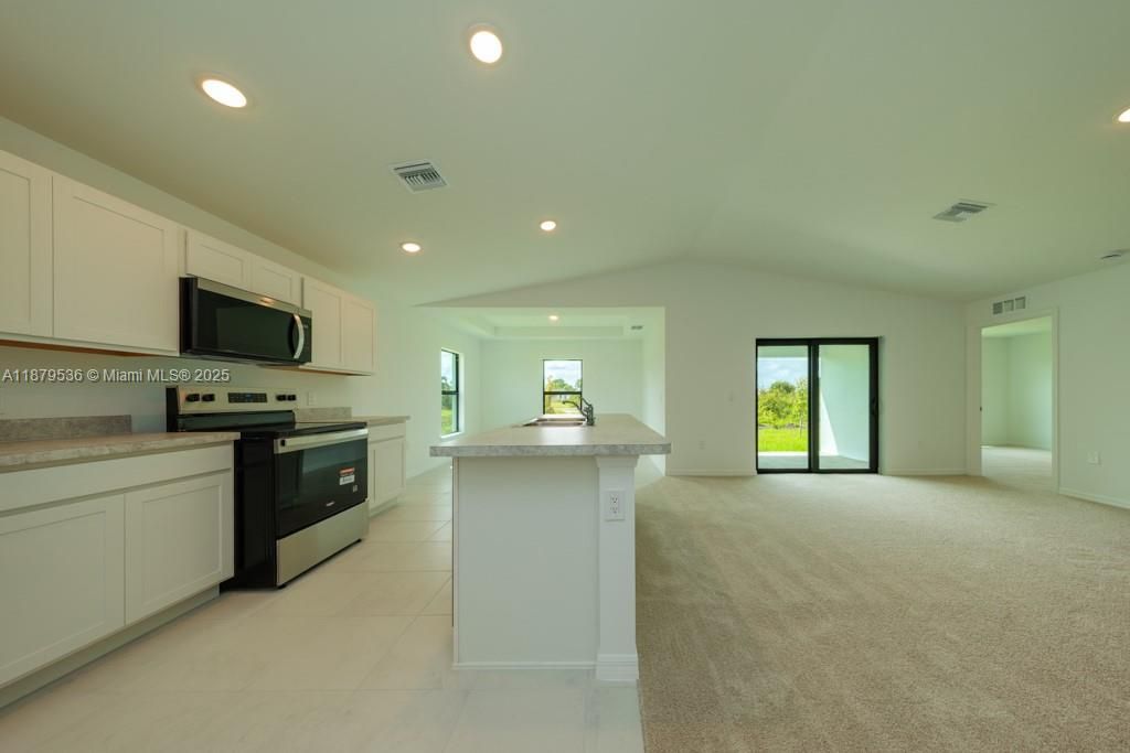 Activo con contrato: $294,990 (4 camas, 2 baños, 0 Pies cuadrados)