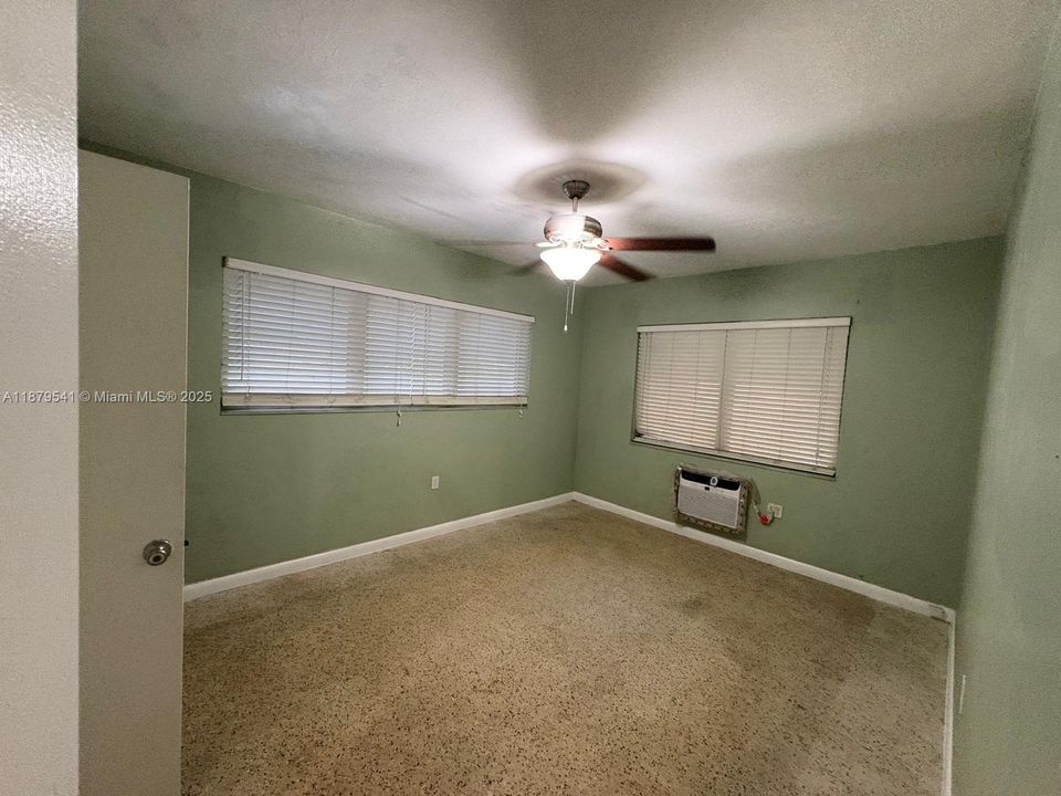 Active With Contract: $1,700 (1 beds, 1 baths, 1803 Square Feet)