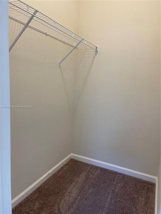 Недавно арендовано: $2,800 (4 спален, 3 ванн, 1975 Квадратных фут)