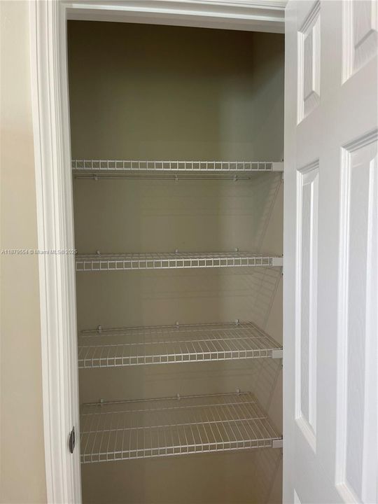 Недавно арендовано: $2,800 (4 спален, 3 ванн, 1975 Квадратных фут)