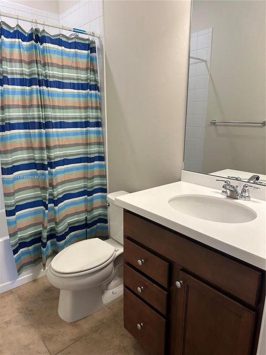 Недавно арендовано: $2,800 (4 спален, 3 ванн, 1975 Квадратных фут)