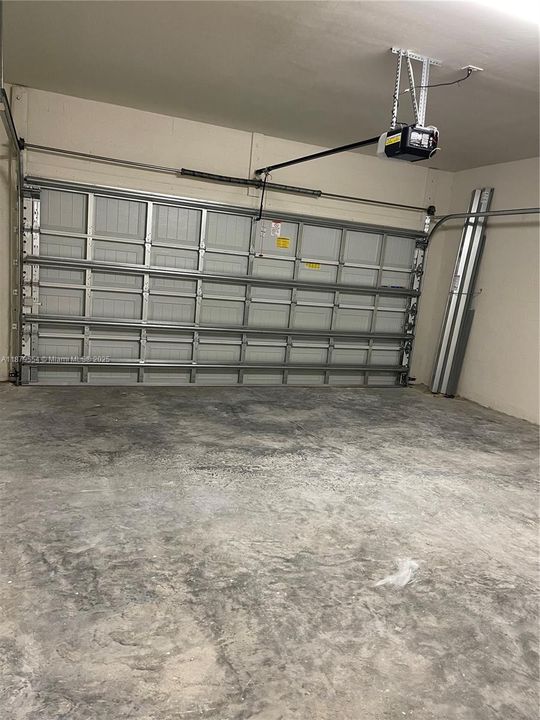 Недавно арендовано: $2,800 (4 спален, 3 ванн, 1975 Квадратных фут)