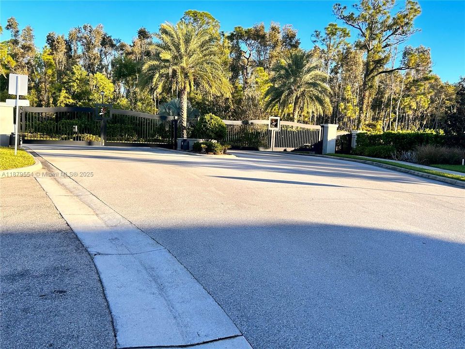 Недавно арендовано: $2,800 (4 спален, 3 ванн, 1975 Квадратных фут)