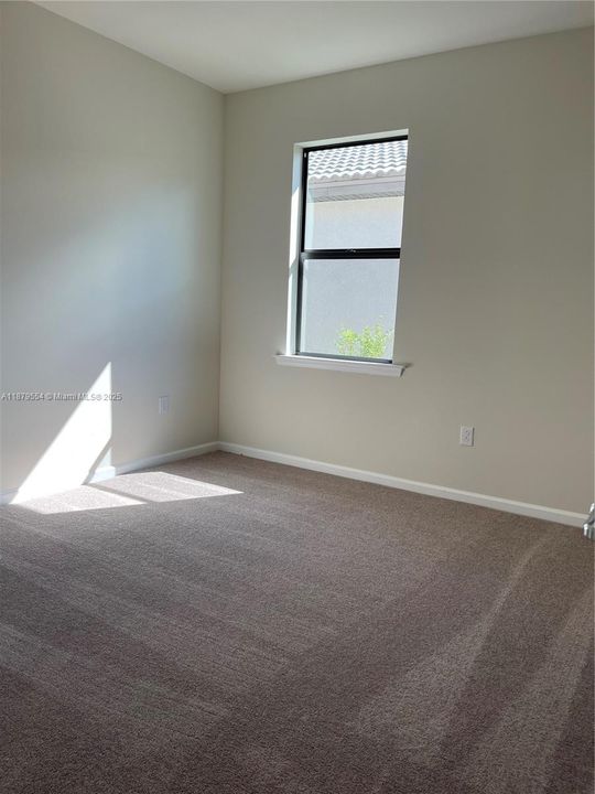 Недавно арендовано: $2,800 (4 спален, 3 ванн, 1975 Квадратных фут)