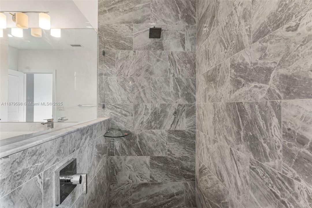 待售: $575,000 (3 贝兹, 2 浴室, 1787 平方英尺)