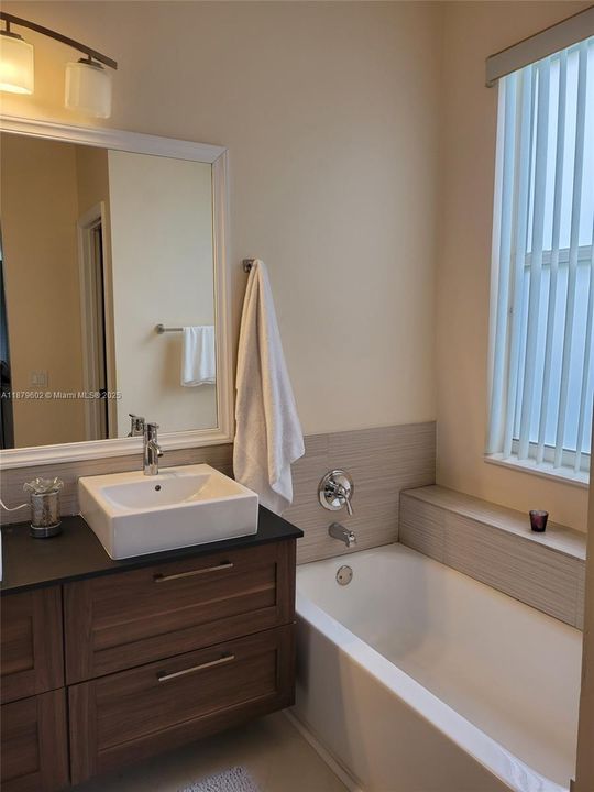 Active With Contract: $750,000 (4 beds, 2 baths, 1859 Square Feet)