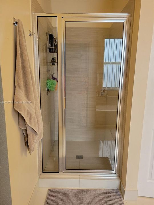 Active With Contract: $750,000 (4 beds, 2 baths, 1859 Square Feet)