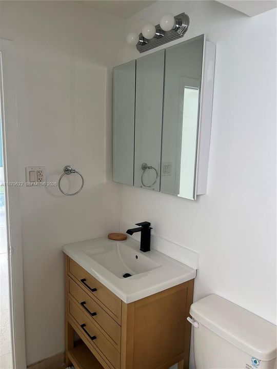 Recently Sold: $397,000 (1 beds, 1 baths, 666 Square Feet)