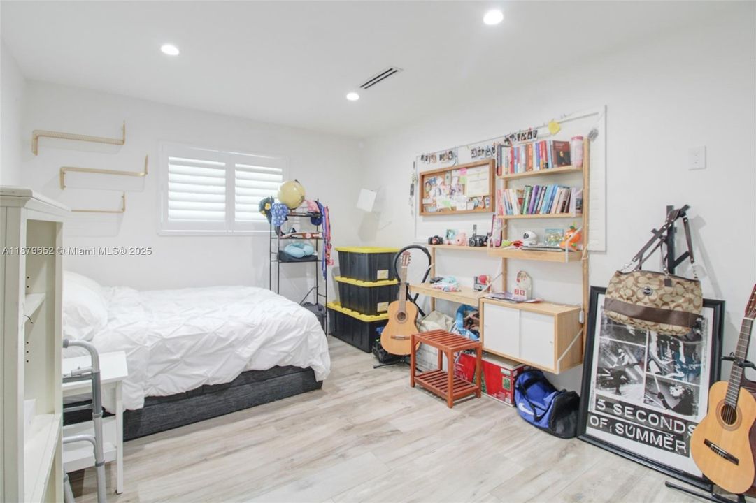 待售: $930,000 (3 贝兹, 2 浴室, 1491 平方英尺)