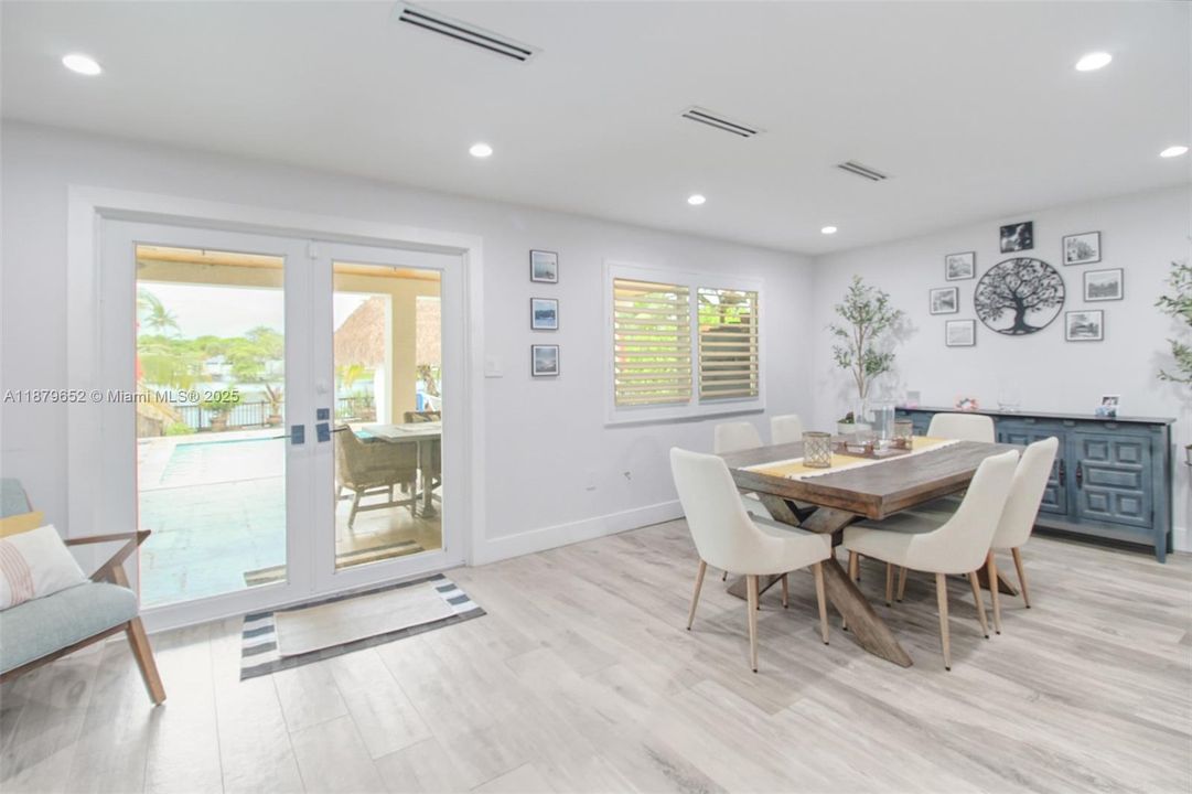 待售: $930,000 (3 贝兹, 2 浴室, 1491 平方英尺)