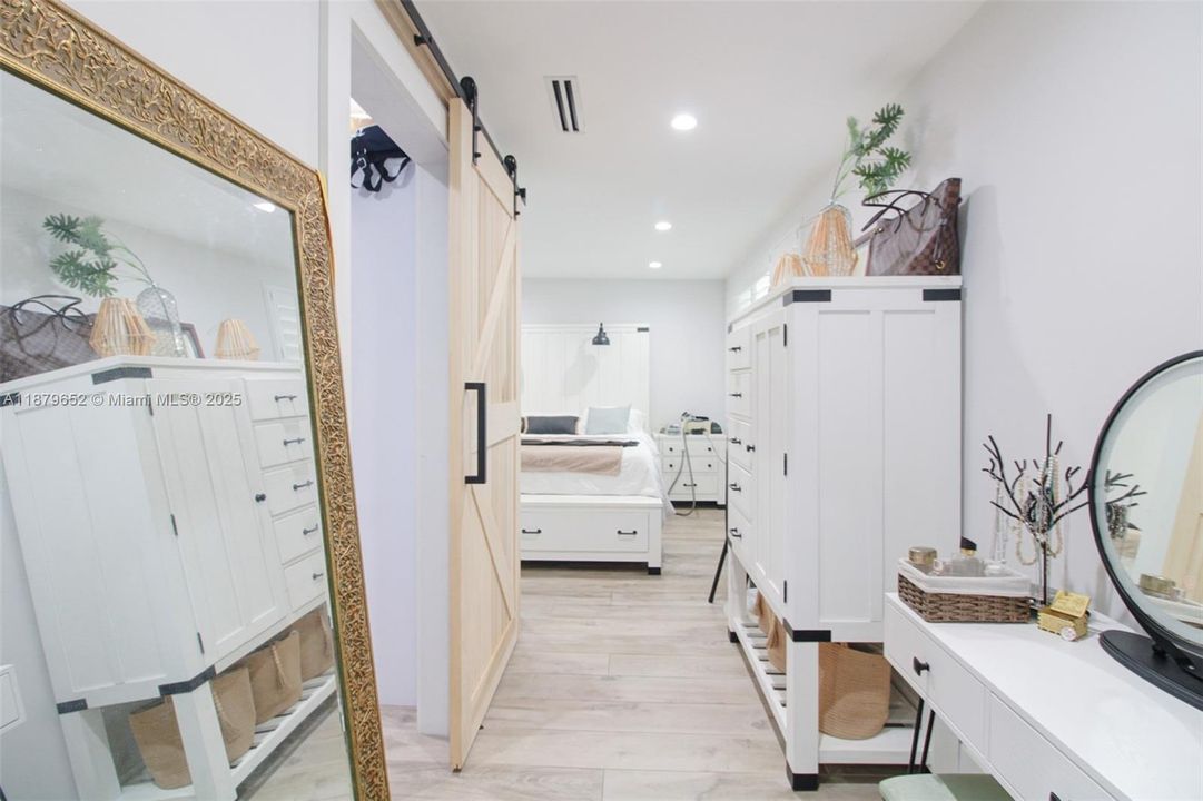 待售: $930,000 (3 贝兹, 2 浴室, 1491 平方英尺)